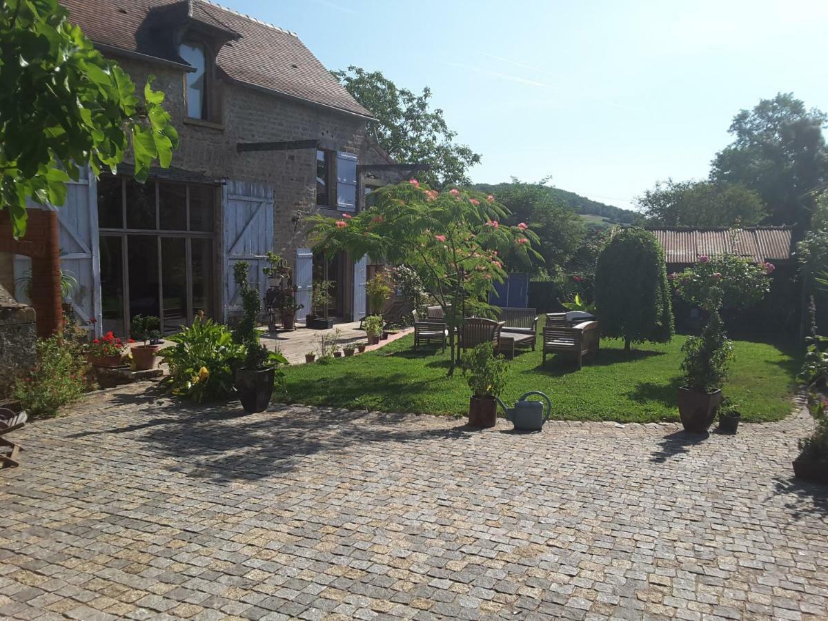 La Vineuse Gite Des Quatre Chemins מראה חיצוני תמונה
